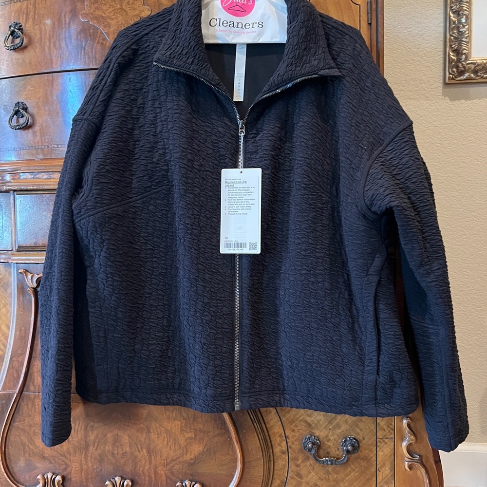 NWT Lululemon Rippled Full Zip jacket - Picture 5 of 6